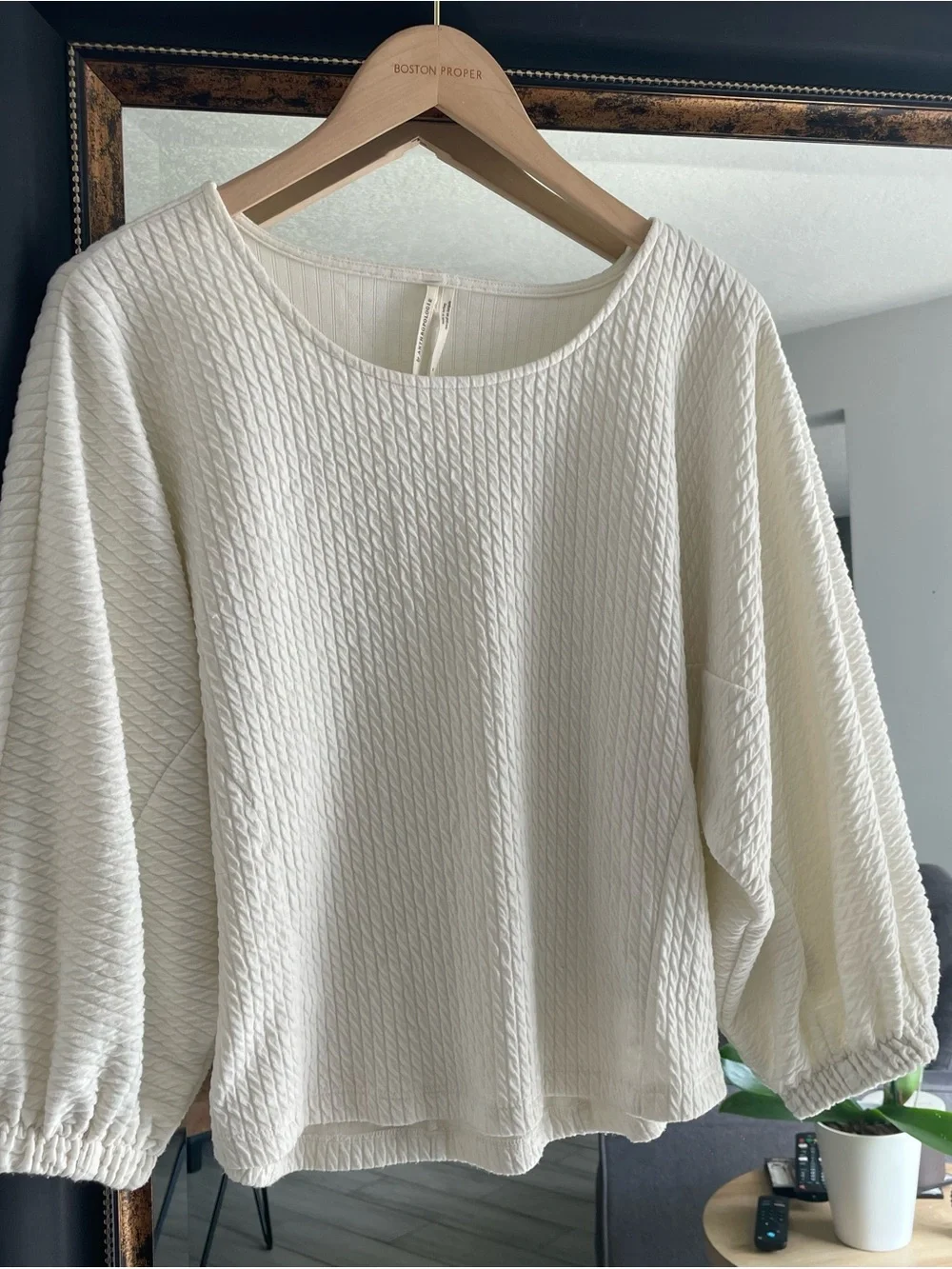 Anthropologie Arya Ivory Textured Balloon Sleeve Top M Pullover Blouse